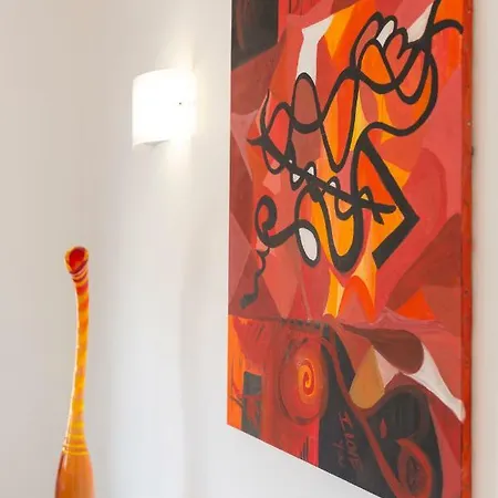 On The Canal Apartment *